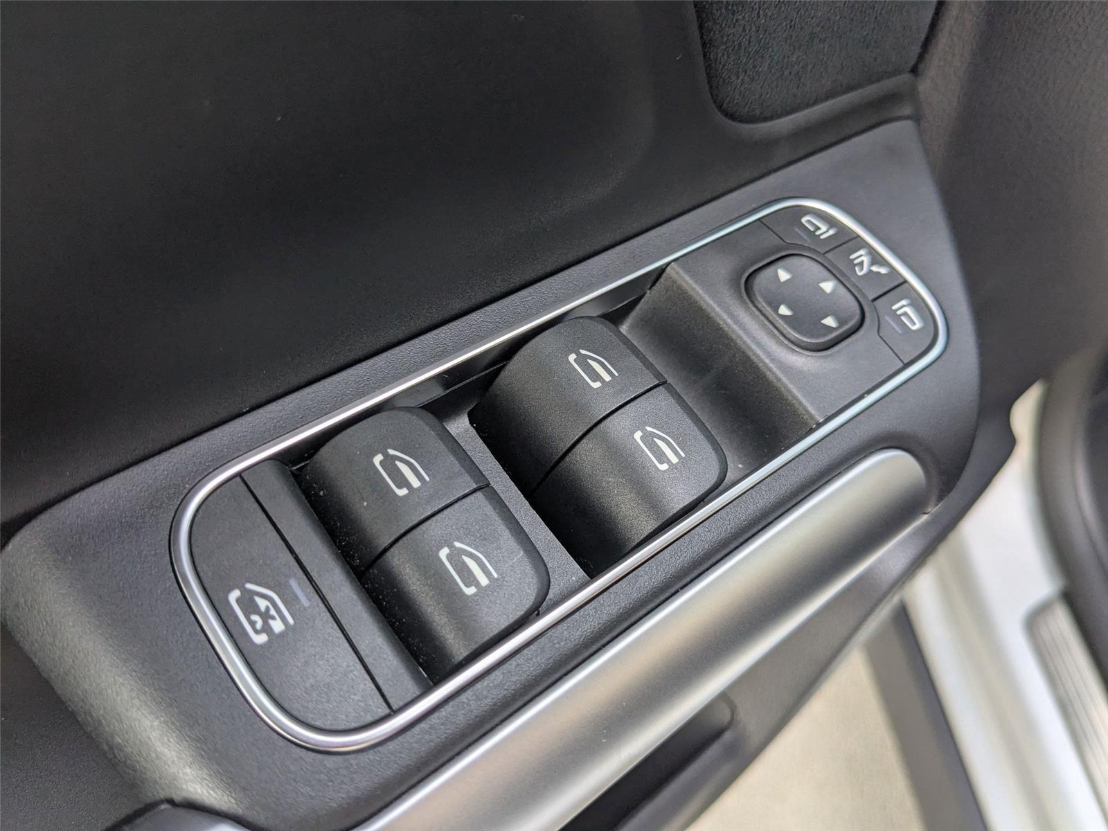2023 Mercedes Benz GLA AMG 35 4MATIC photo 12