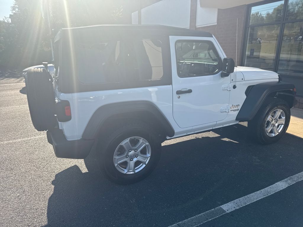 2018 Jeep Wrangler Sport S photo 5