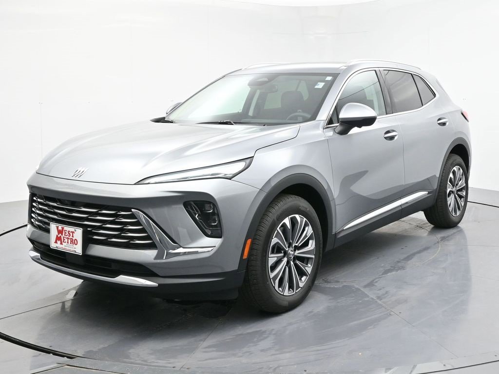 2025 Buick Envision Preferred's photo
