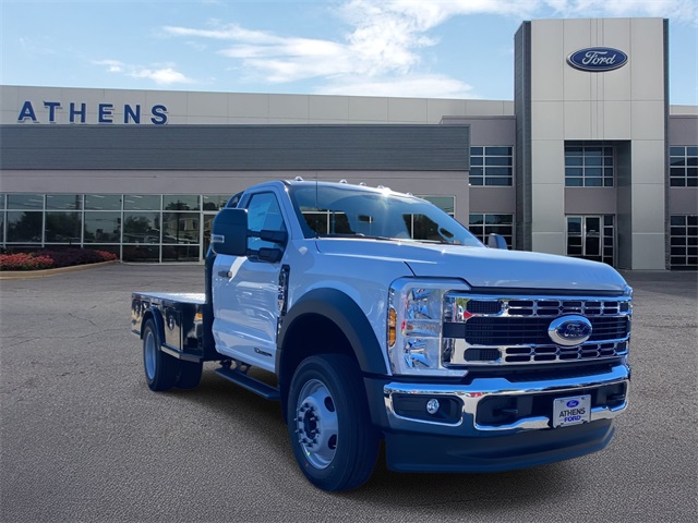 2026 Ford F-450 Super Duty Chassis Cab XL's photo