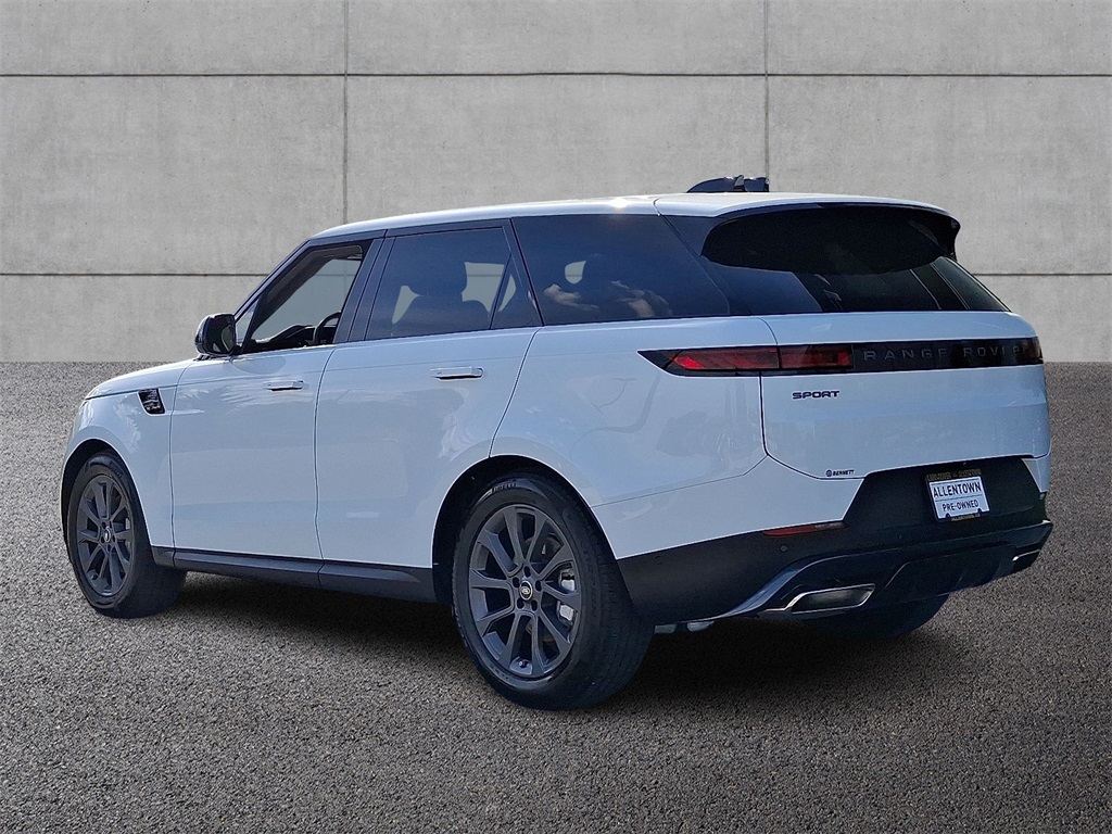 2025 Land Rover Range Rover Sport P360 S photo 6