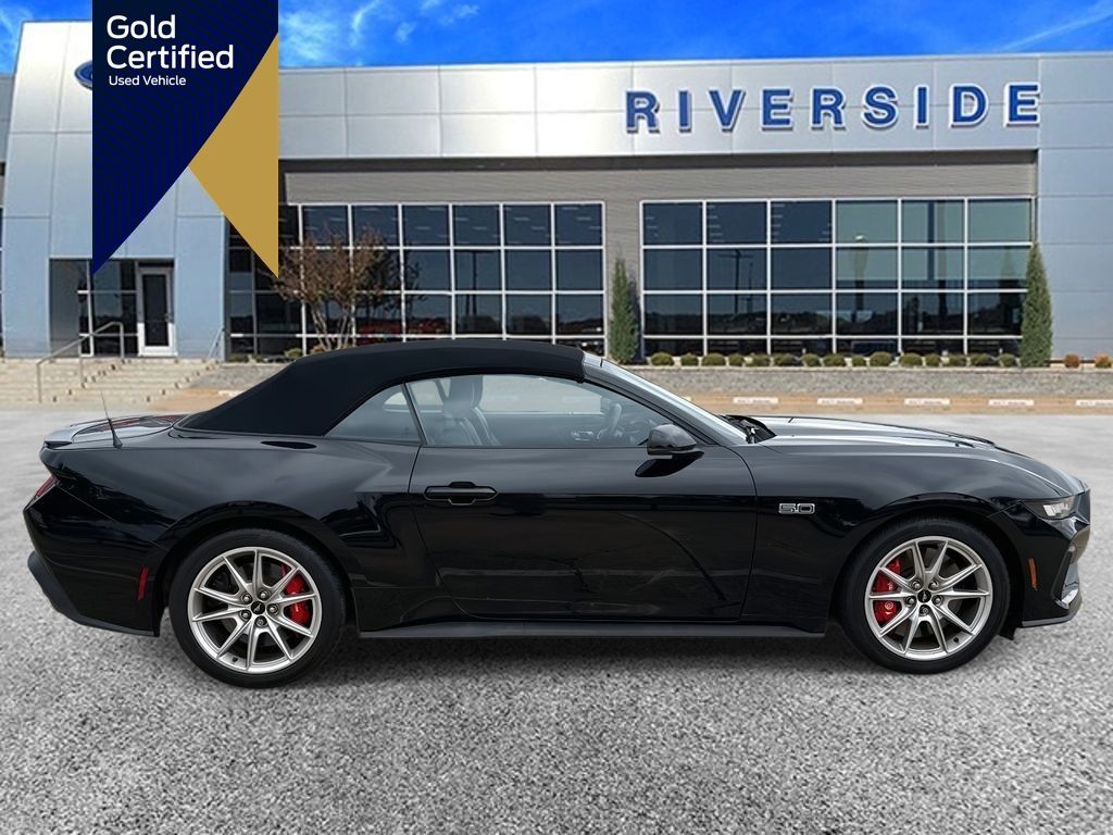 2024 Ford Mustang GT Premium photo 3