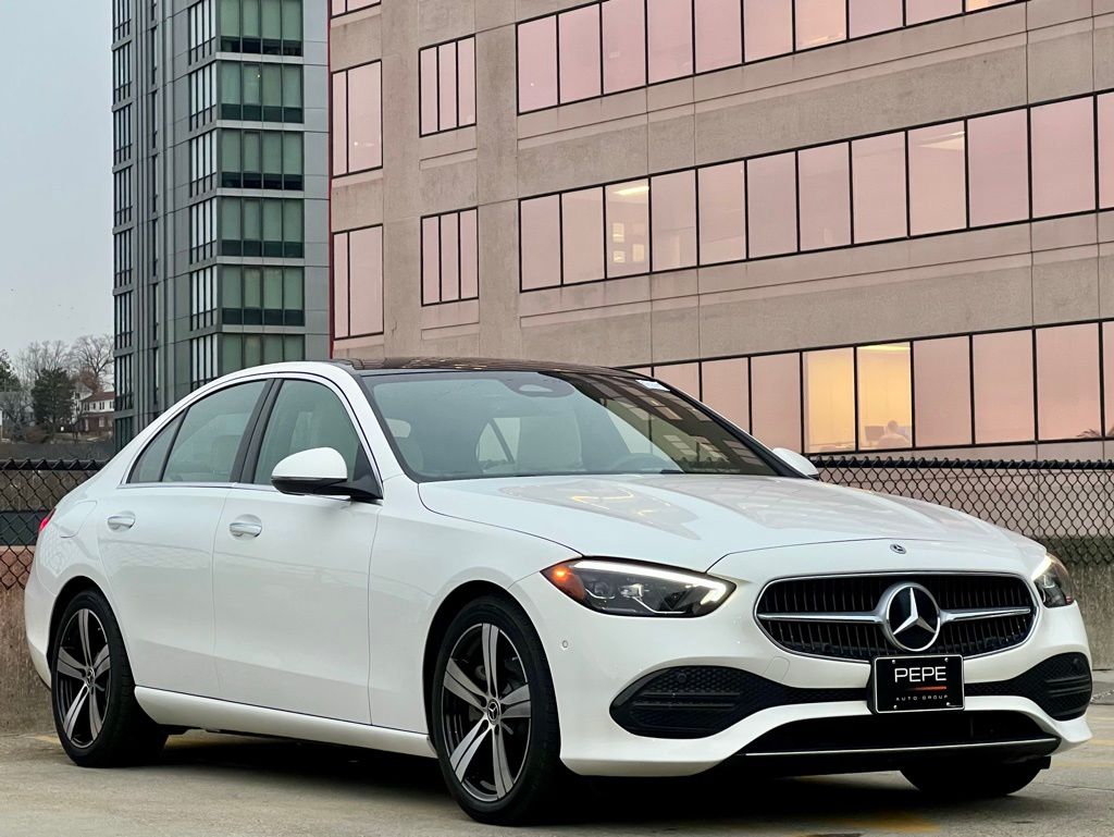 2025 Mercedes-Benz C-Class Sedan C 300's photo