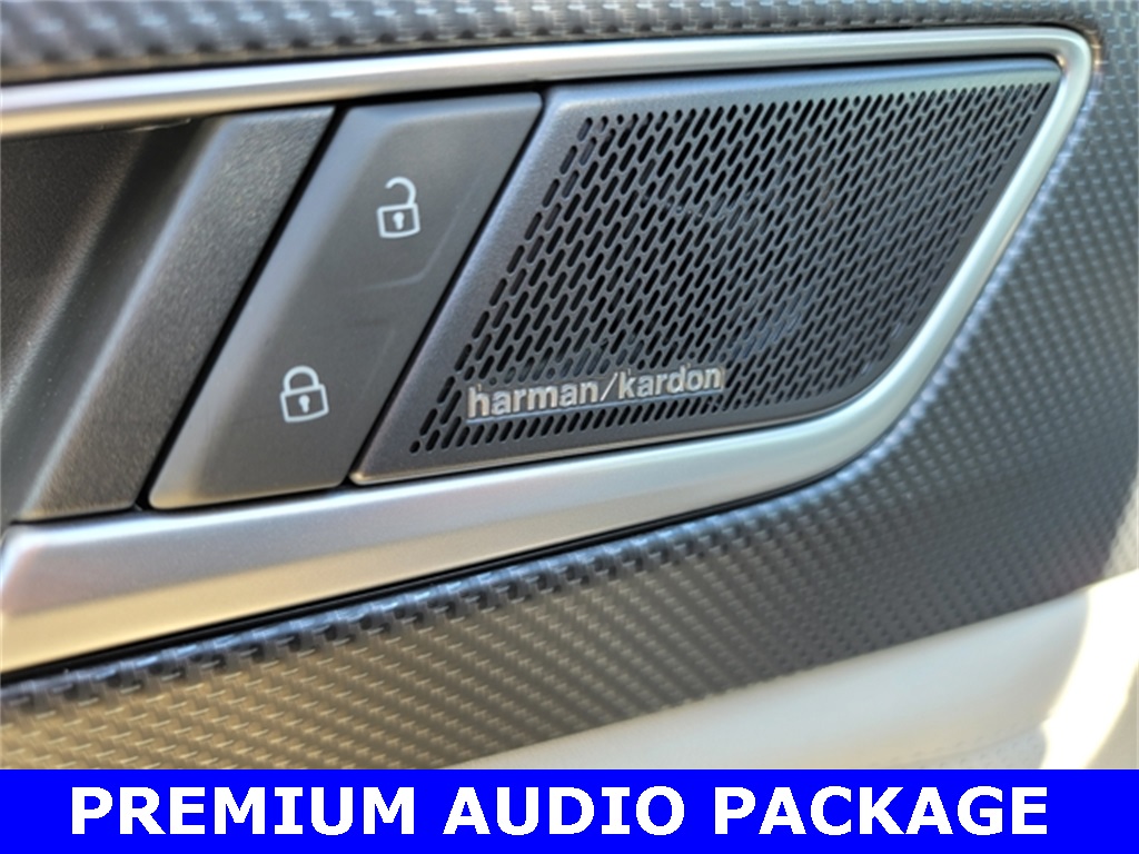2025 Volkswagen Atlas Cross Sport SEL Premium R-Line photo 4