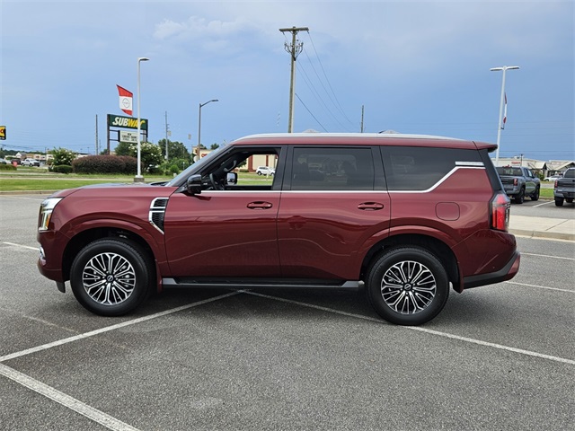 2025 Nissan Armada SL photo 4