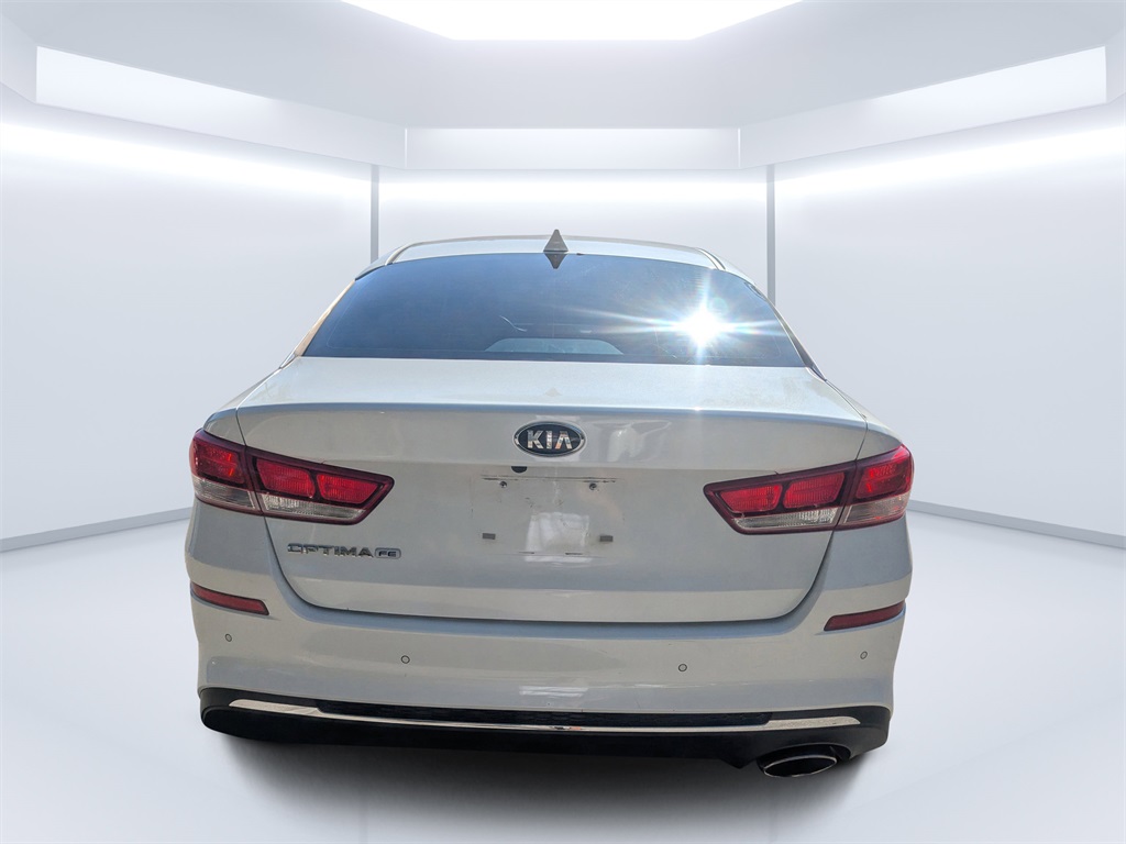 2020 Kia Optima LX photo 4