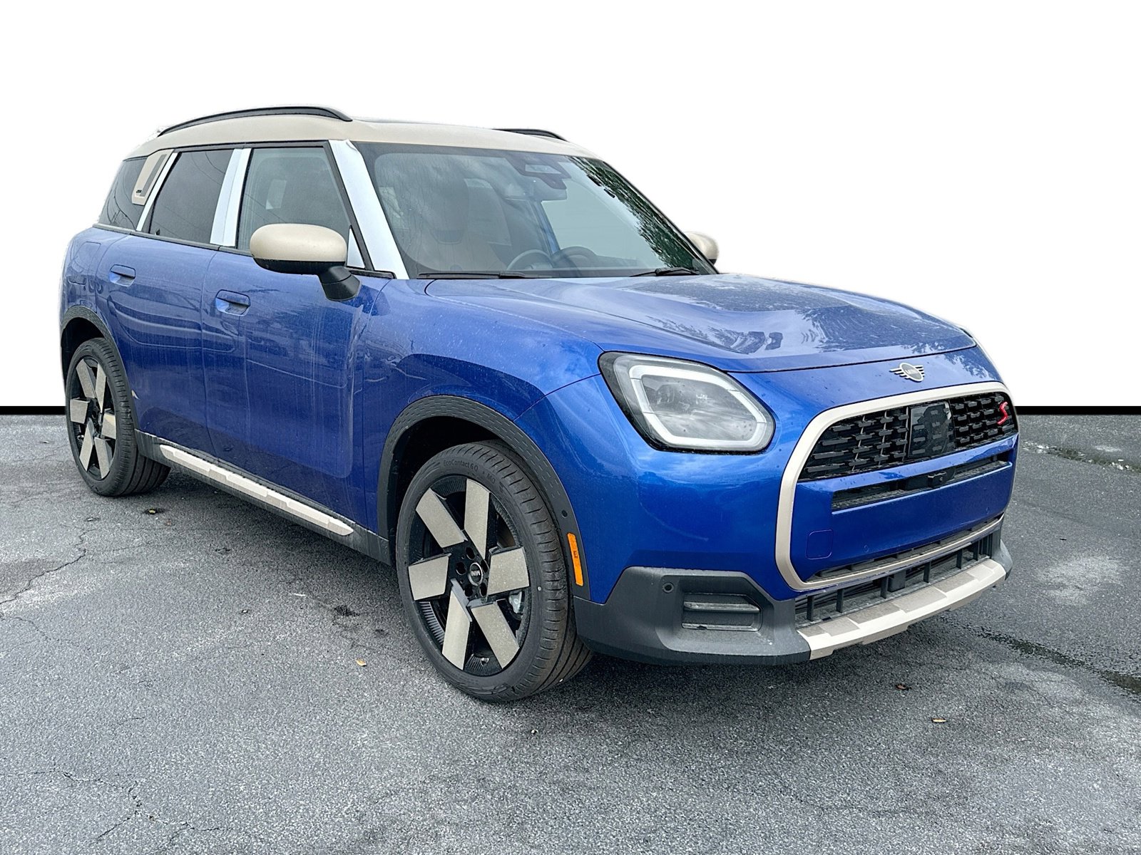 2025 MINI Countryman S's photo