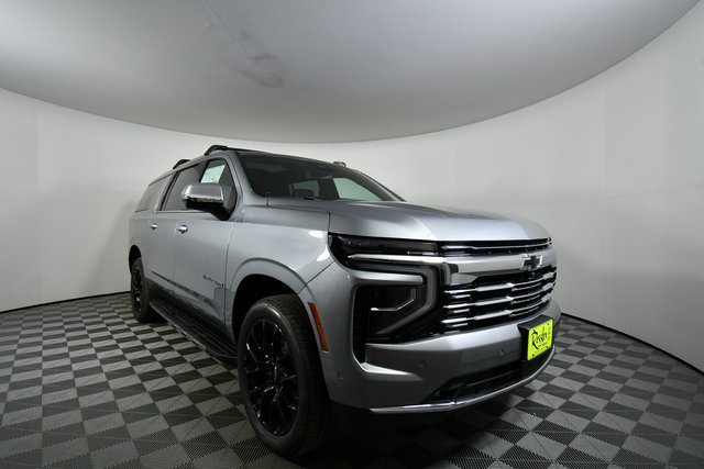 2026 Chevrolet Suburban Premier photo 4