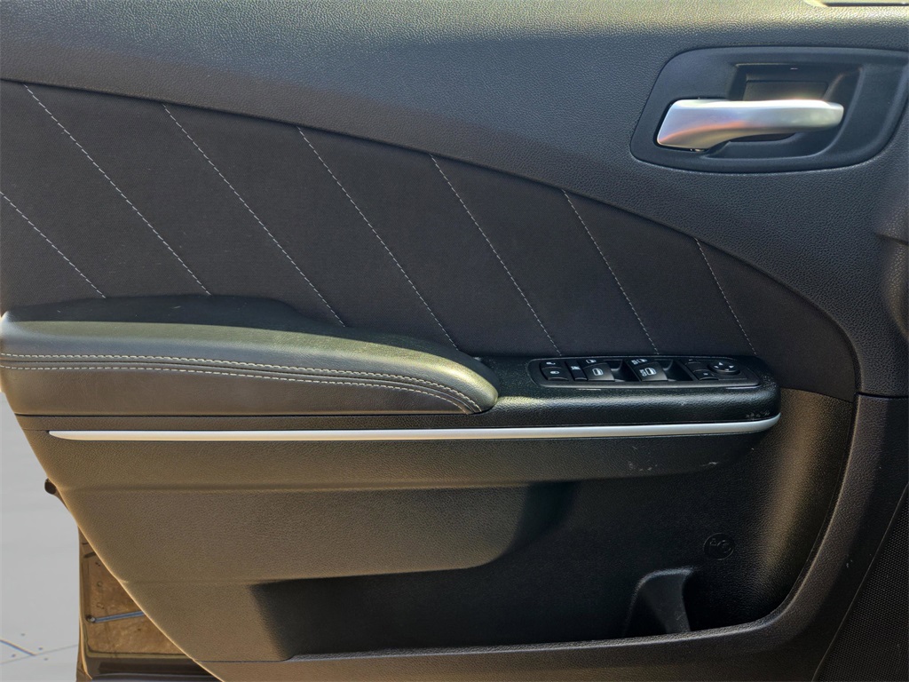 2023 Dodge Charger SXT photo 20