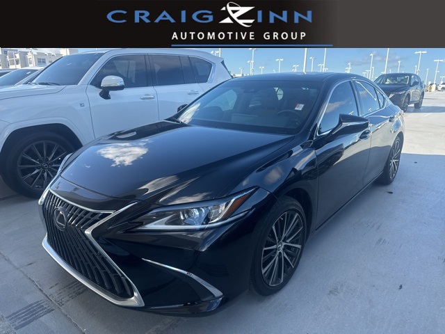 2024 Lexus ES 350's photo