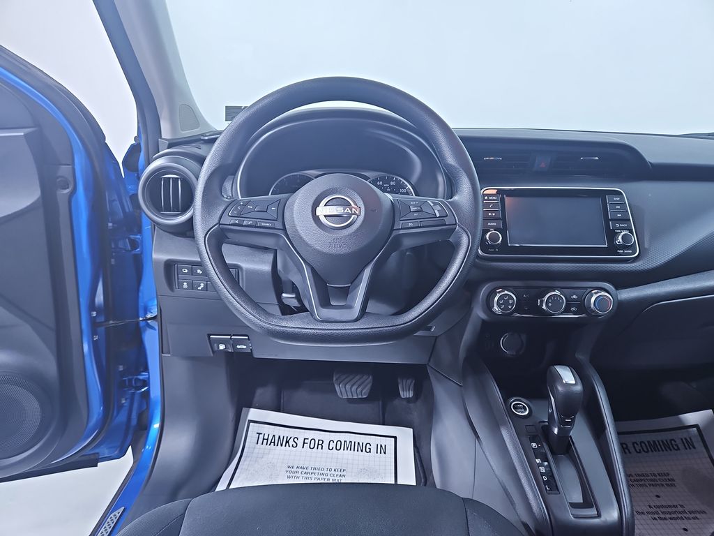 2024 Nissan Kicks S photo 11