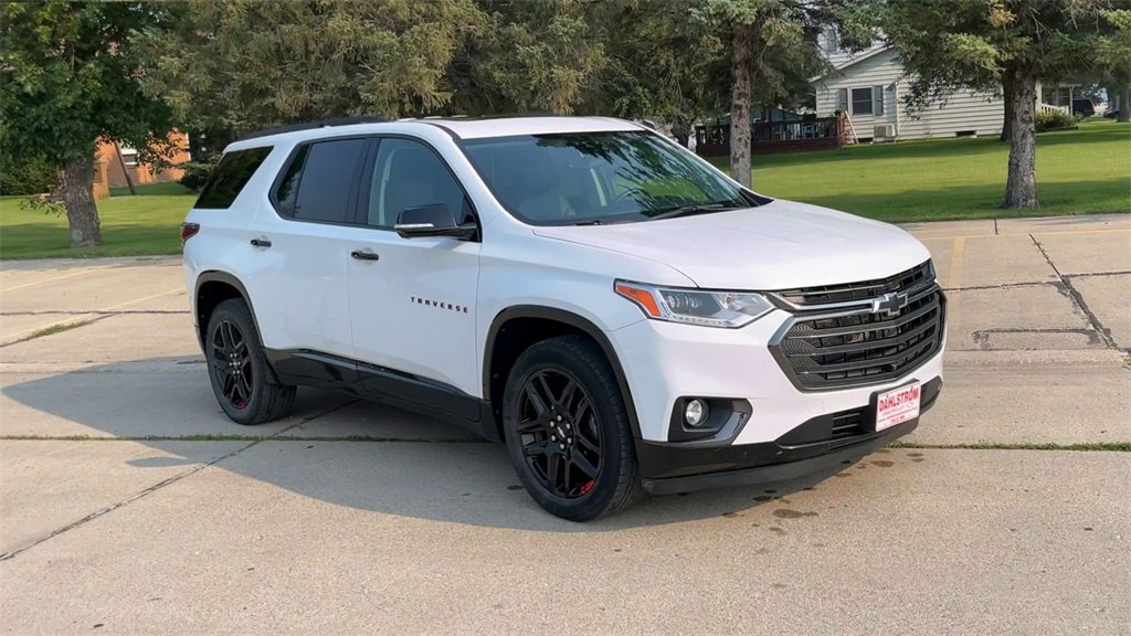 Used 2020 Chevrolet Traverse Premier with VIN 1GNEVKKW4LJ271511 for sale in Oslo, Minnesota