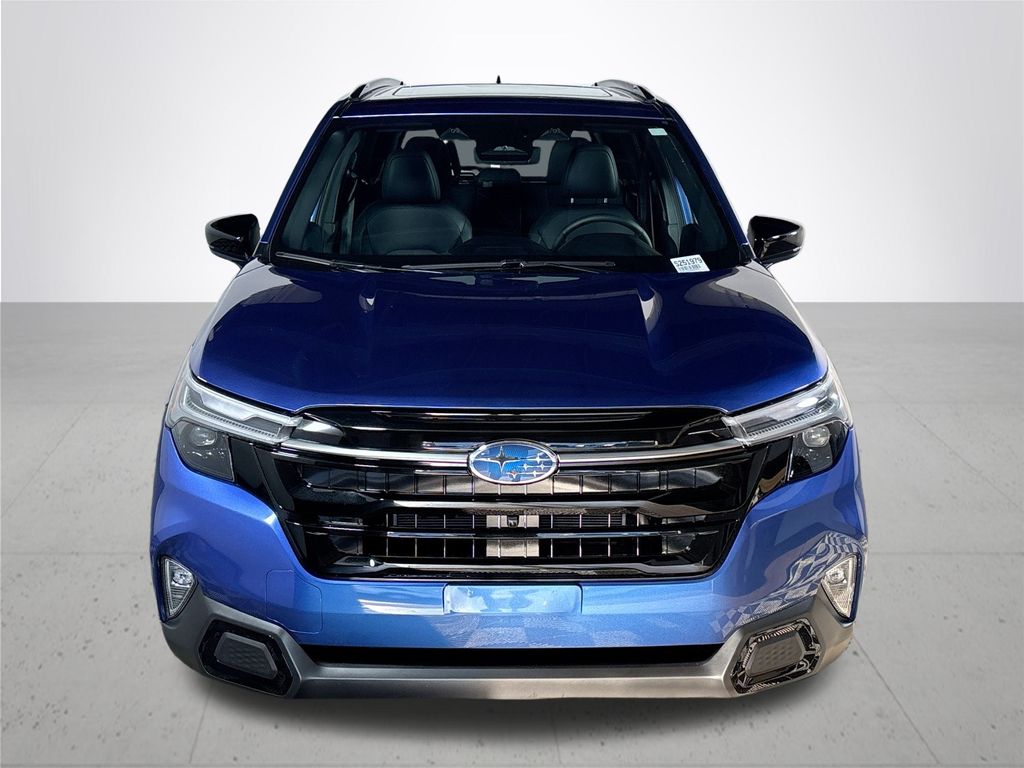 2025 Subaru Forester Touring photo 3