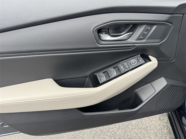 2025 Honda Accord Hybrid Touring photo 12
