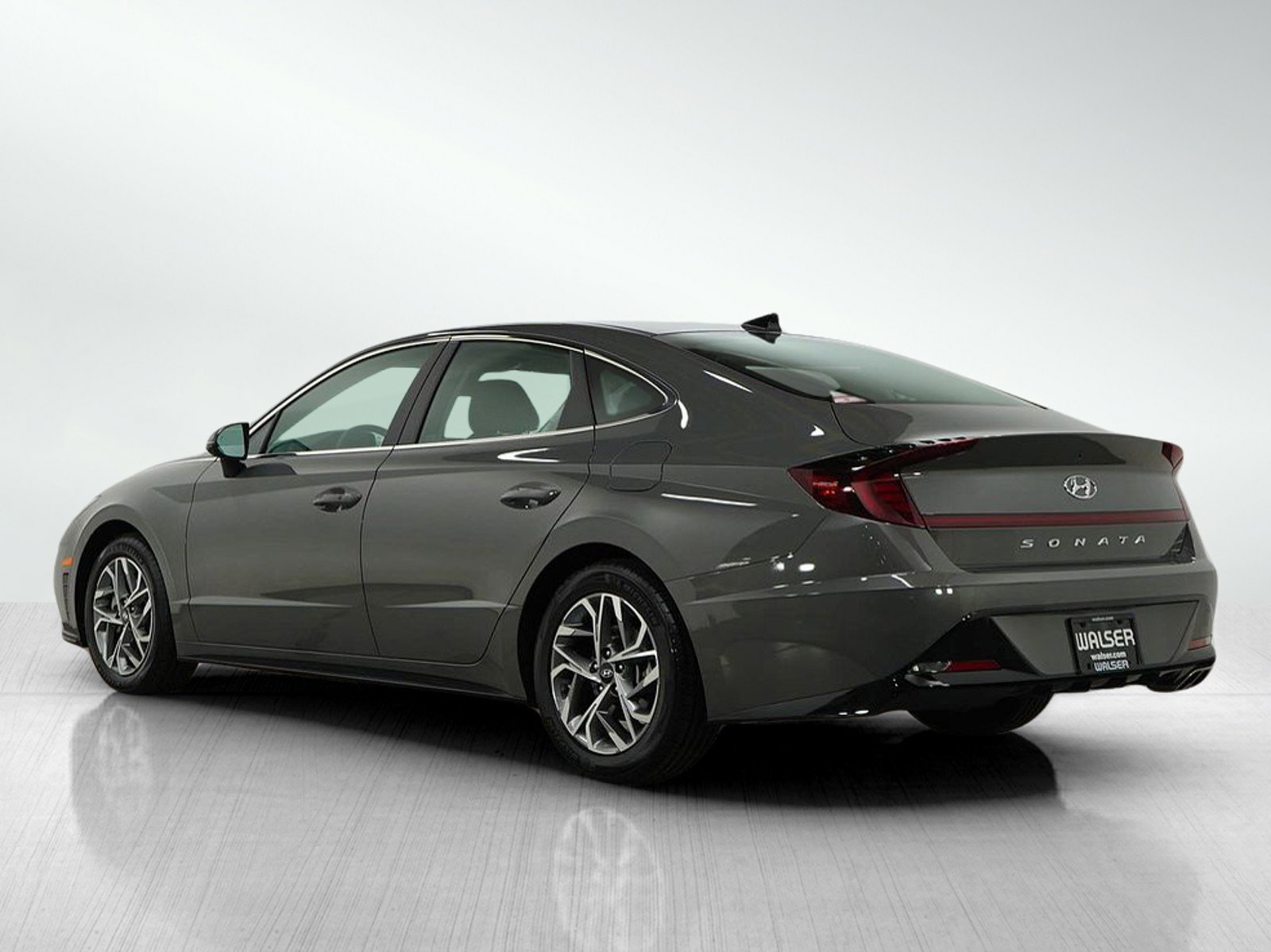 2022 Hyundai Sonata SEL photo 3