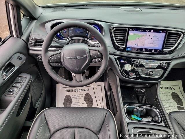 2025 CHRYSLER PACIFICA - Image 15