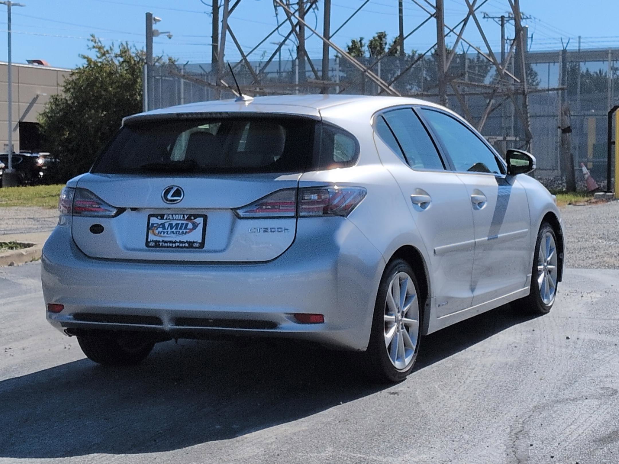 2012 Lexus CT 200h photo 3