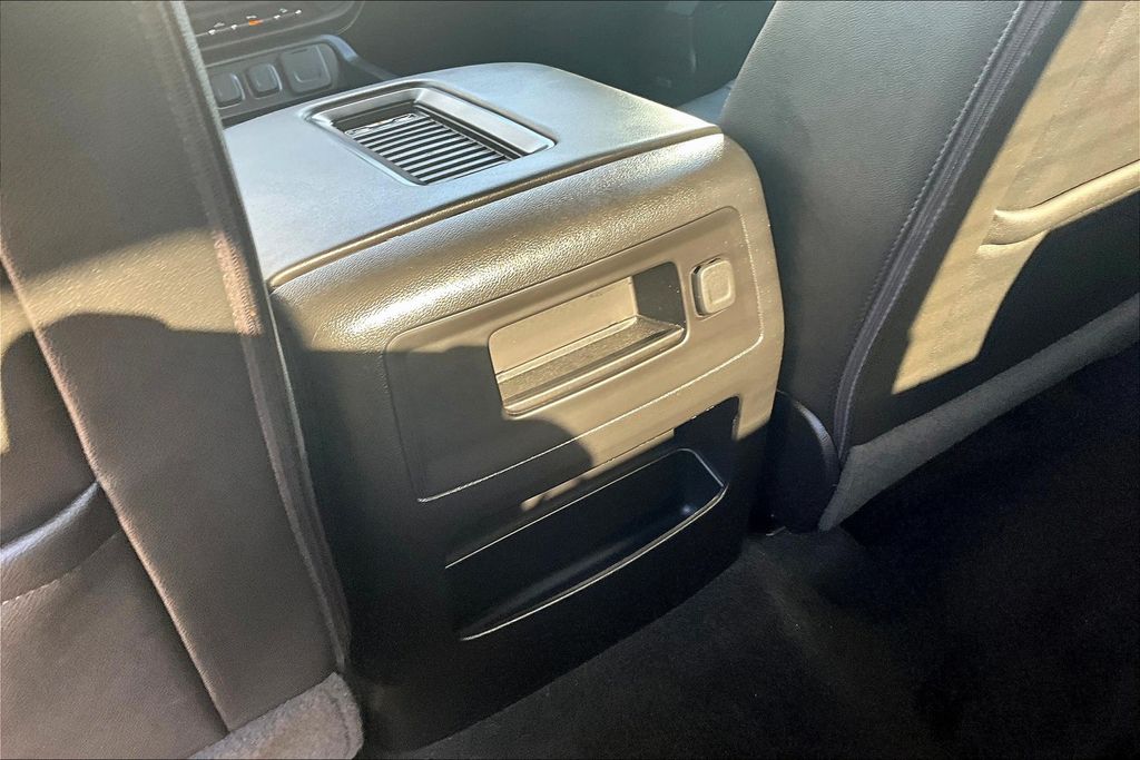 2018 Chevrolet Silverado 1500 LTZ photo 8