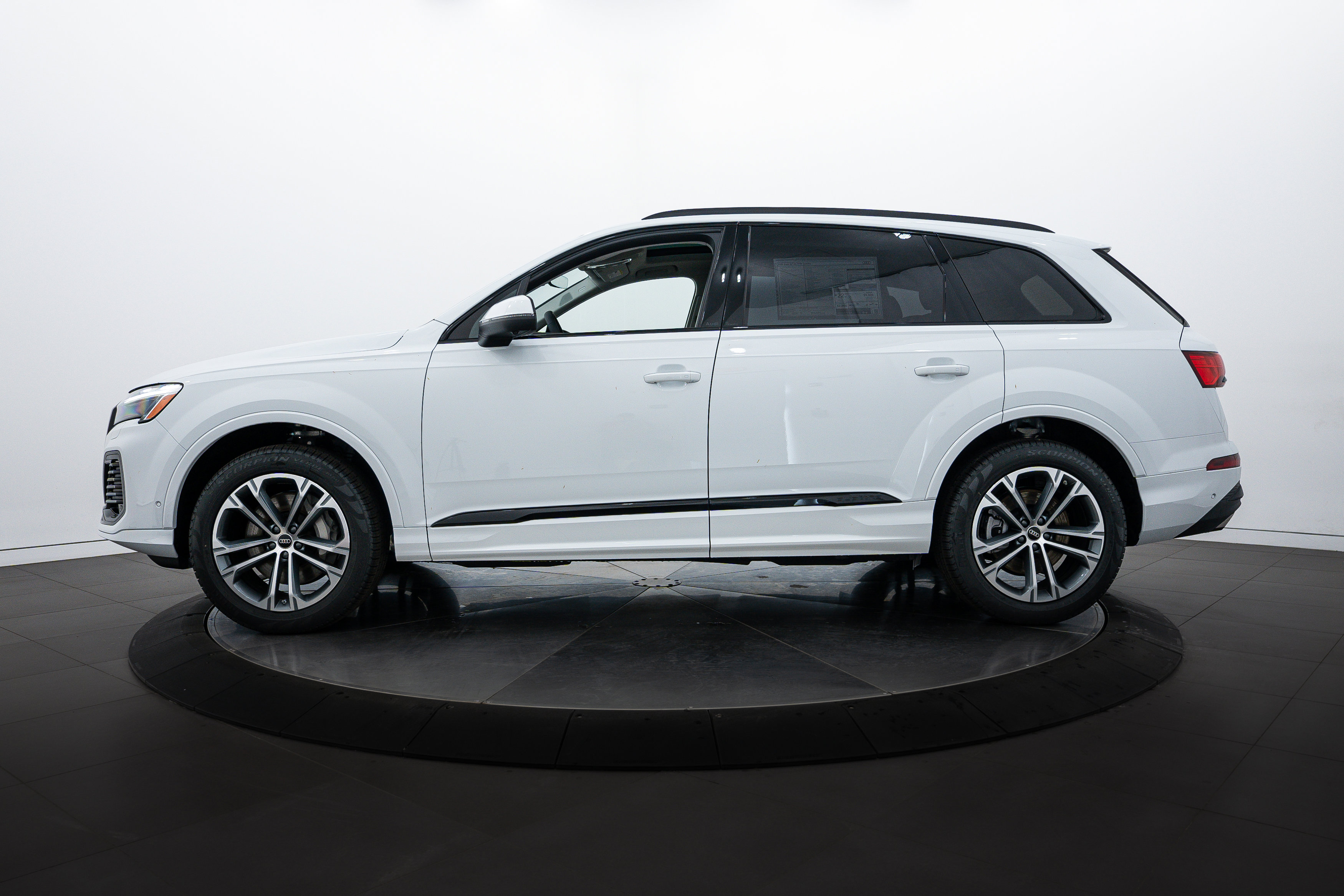 2025 Audi Q7 Premium Plus photo 5