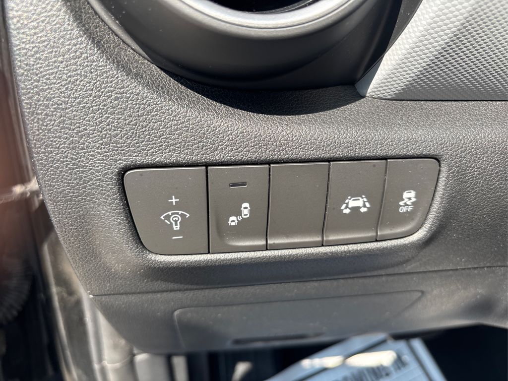 2018 Hyundai Kona SEL photo 33