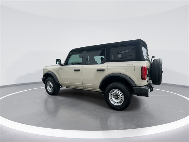 2025 Ford Bronco Base photo 6