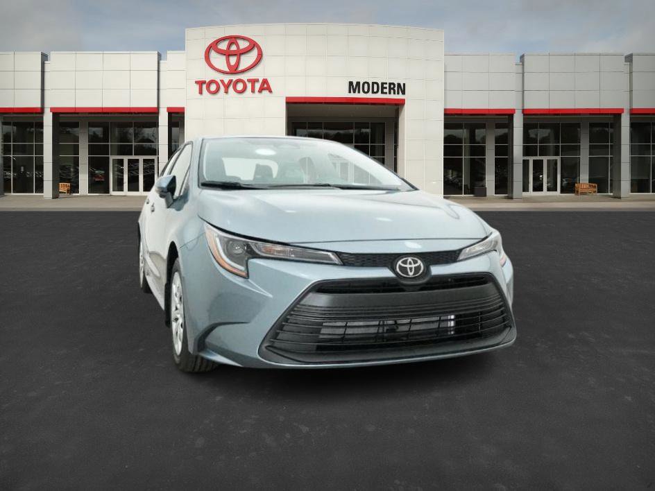 2025 Toyota Corolla LE photo 32