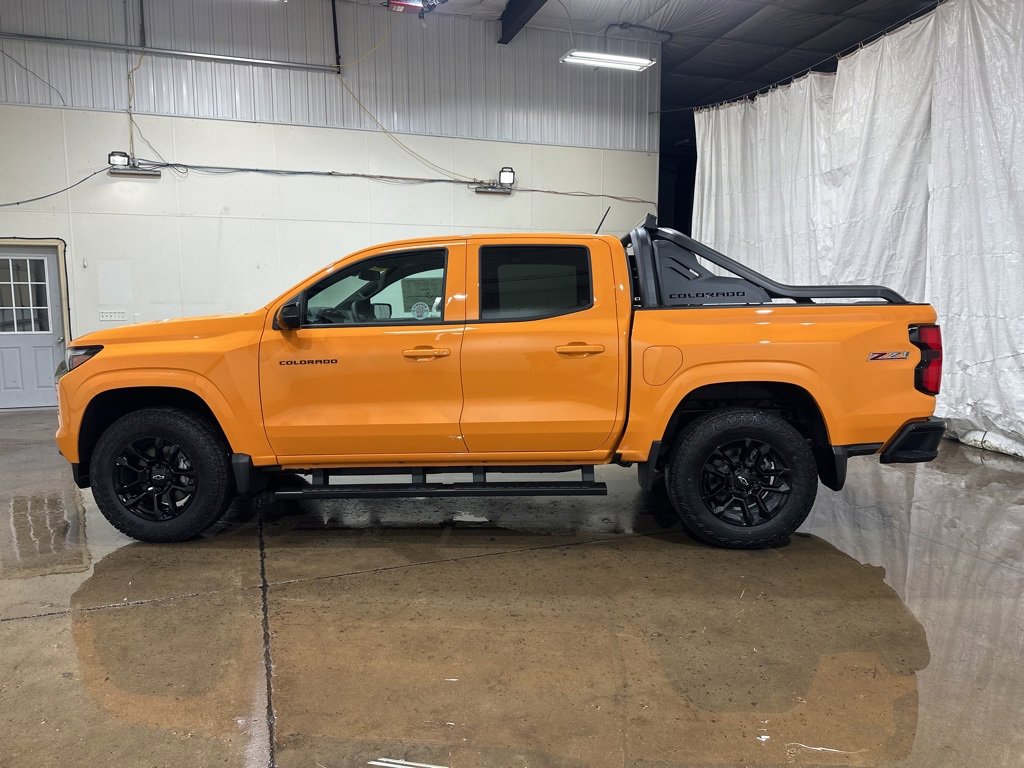 2025 Chevrolet Colorado Z71 photo 4