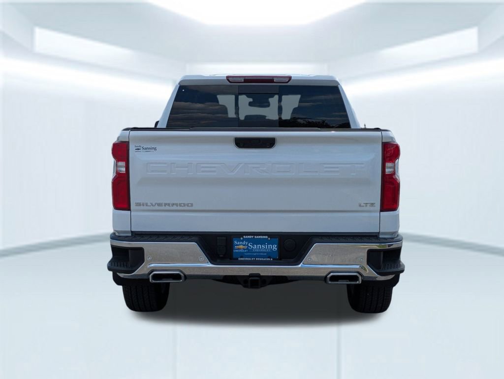 2025 Chevrolet Silverado 1500 LTZ photo 4