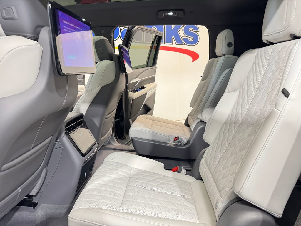 2026 Cadillac Escalade Sport photo 8