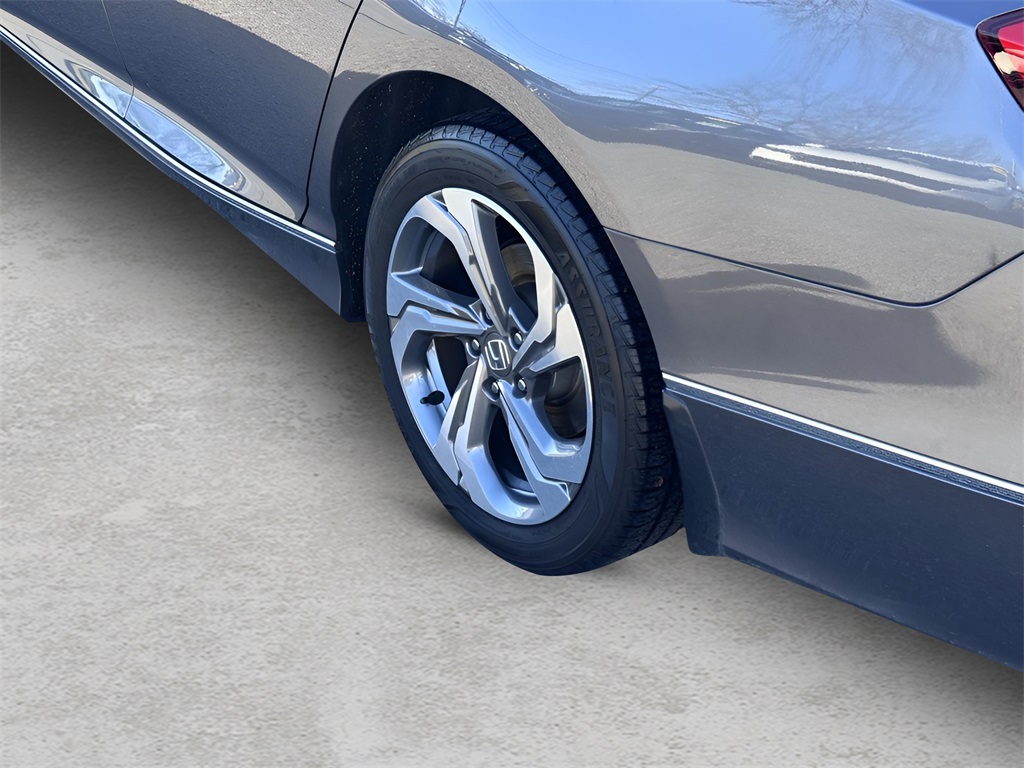 2020 Honda Accord EX-L photo 2