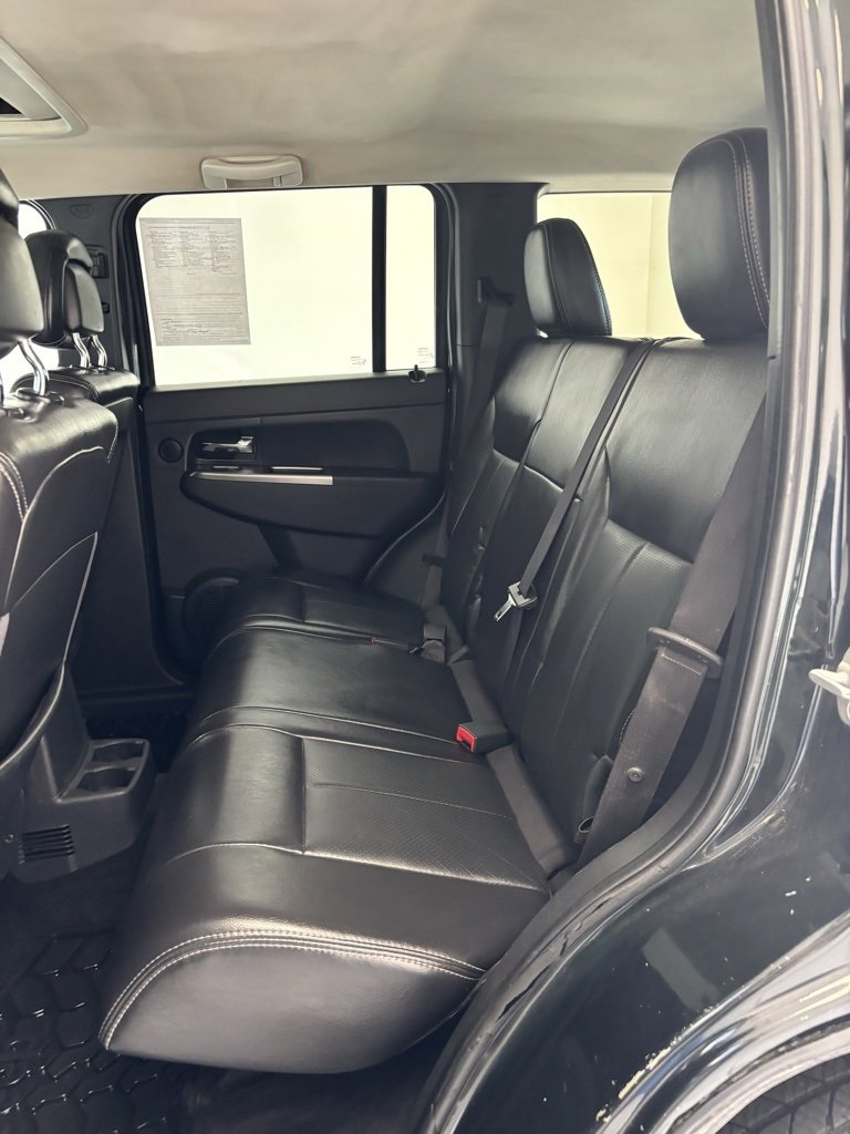 2012 Jeep Liberty Limited Jet photo 15