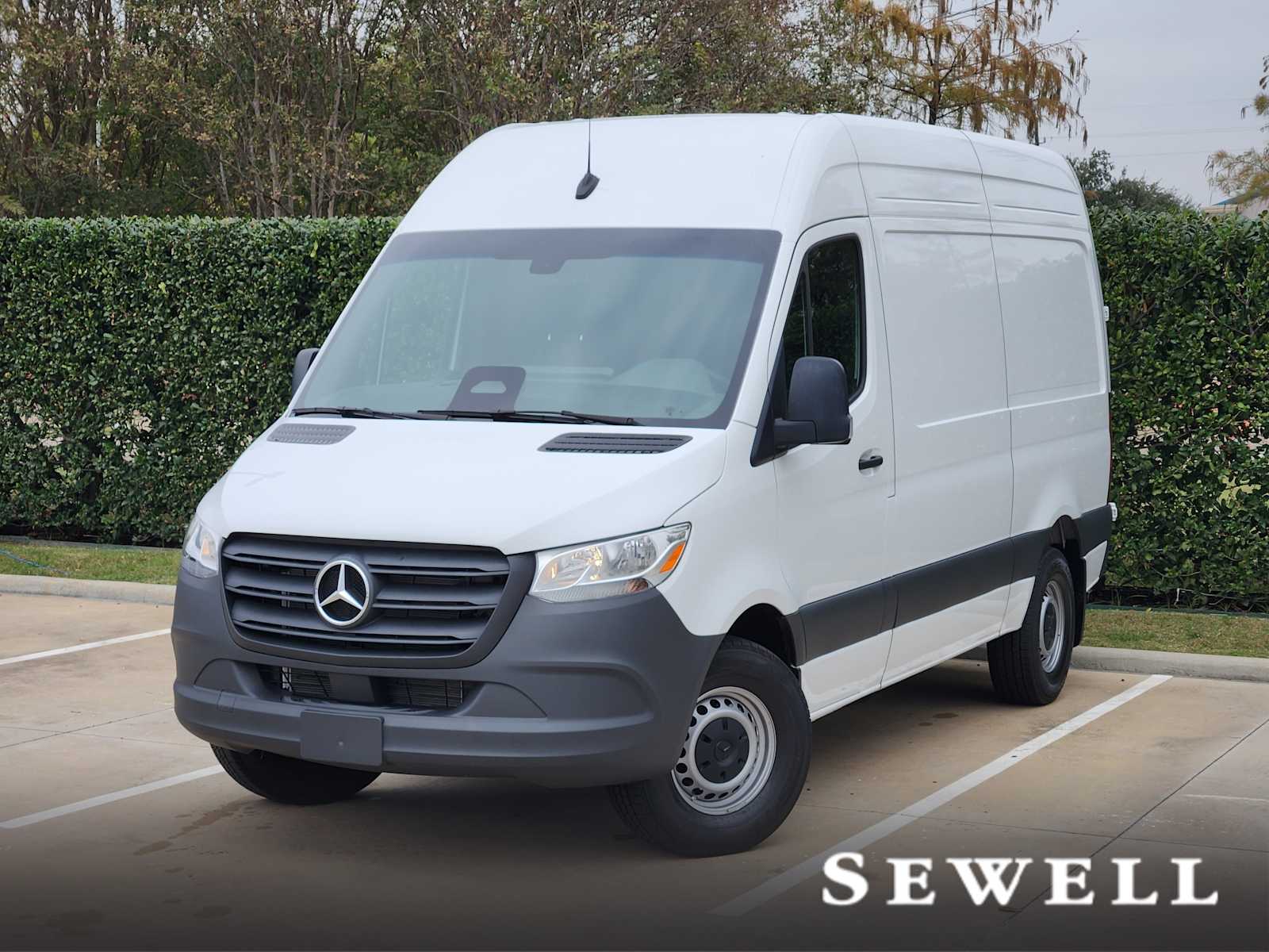 2025 Mercedes-Benz Sprinter Cargo Van Base's photo