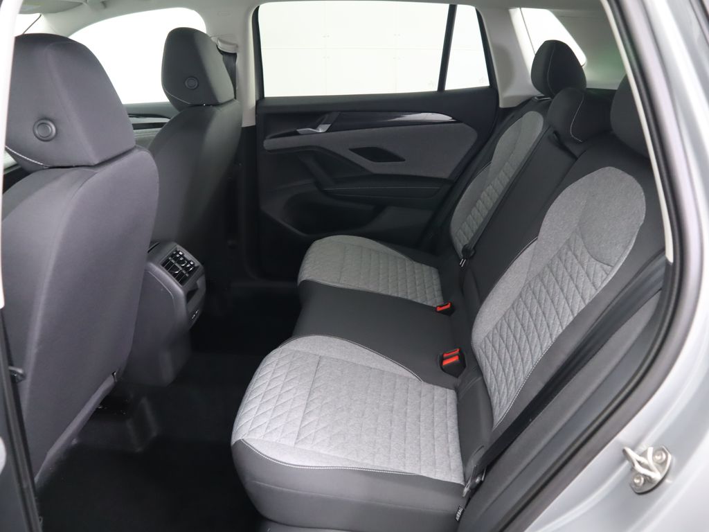 2025 Volkswagen Tiguan S photo 20