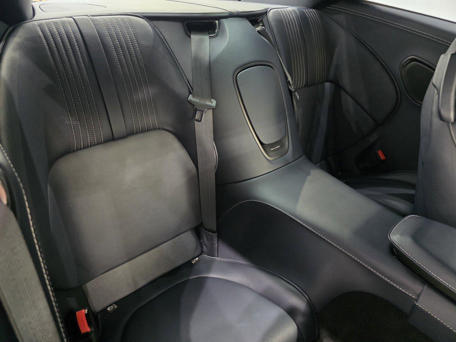 2019 Aston Martin DB11 AM5 photo 21