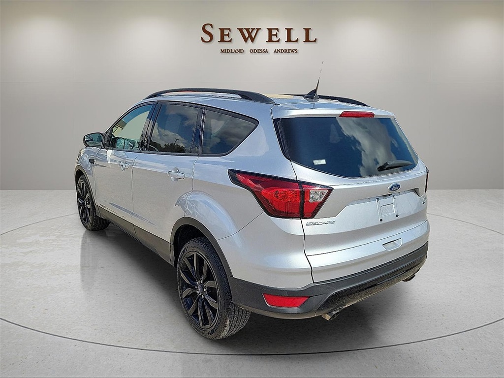 2019 Ford Escape SE photo 3