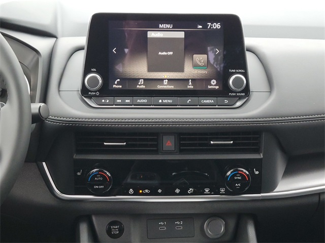 2026 Nissan Rogue SV photo 13
