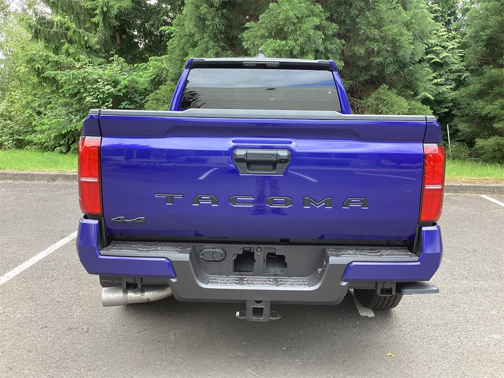 2025 Toyota Tacoma SR5 4x4 Double Cab photo 12