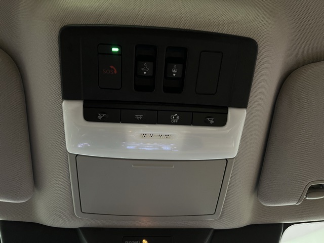 2022 Nissan Pathfinder Platinum photo 13