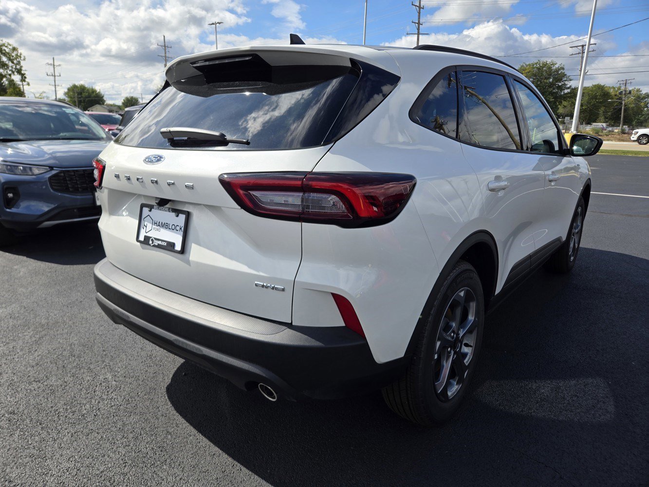 2025 Ford Escape ST-Line photo 4