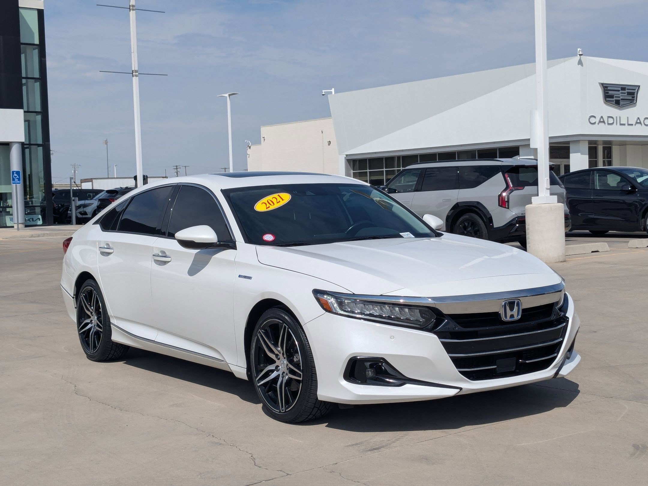 2021 Honda Accord Hybrid Touring photo 8