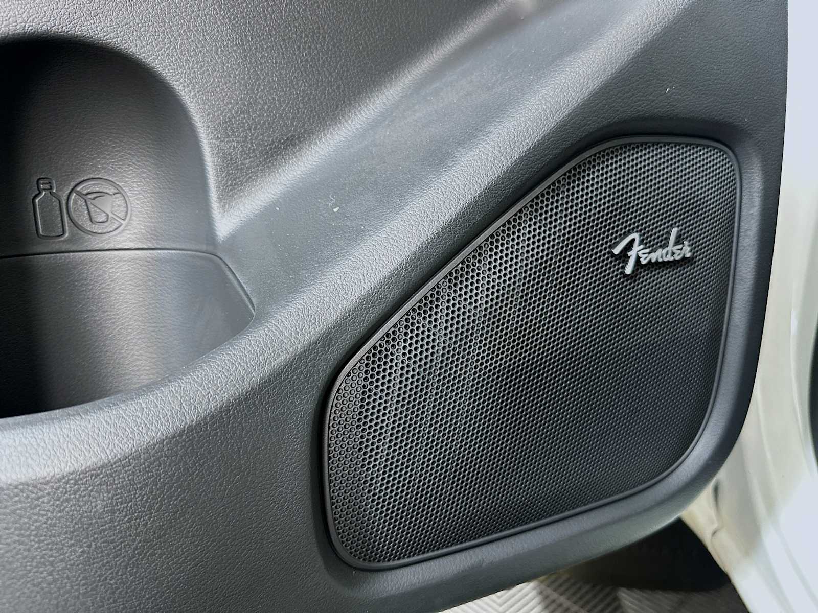 2025 Nissan Frontier SV photo 16
