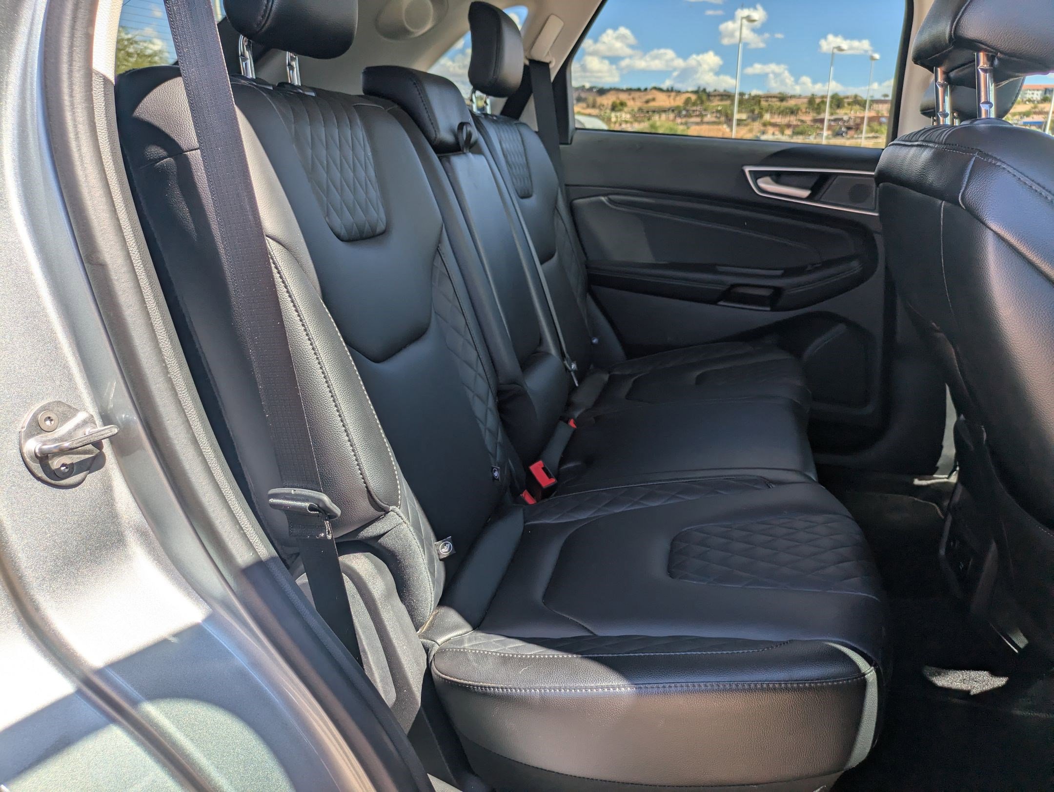 2024 Ford Edge Titanium photo 29