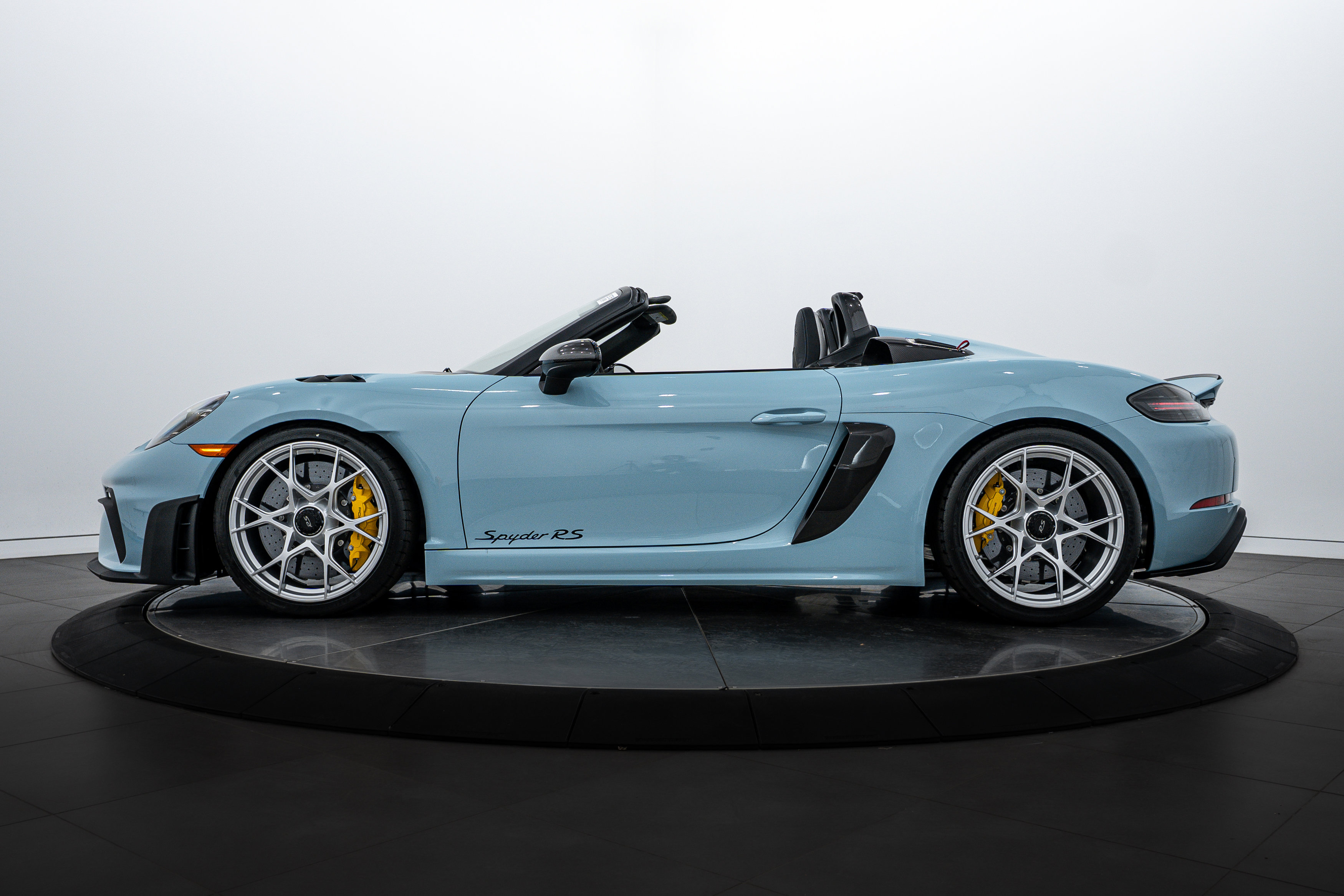 2025 Porsche Boxster Spyder photo 2
