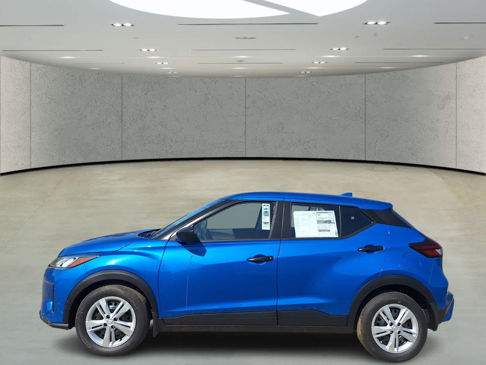 2025 Nissan Kicks Play S photo 2