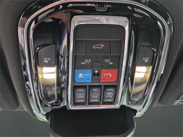 2023 Jeep Grand Cherokee Summit photo 23