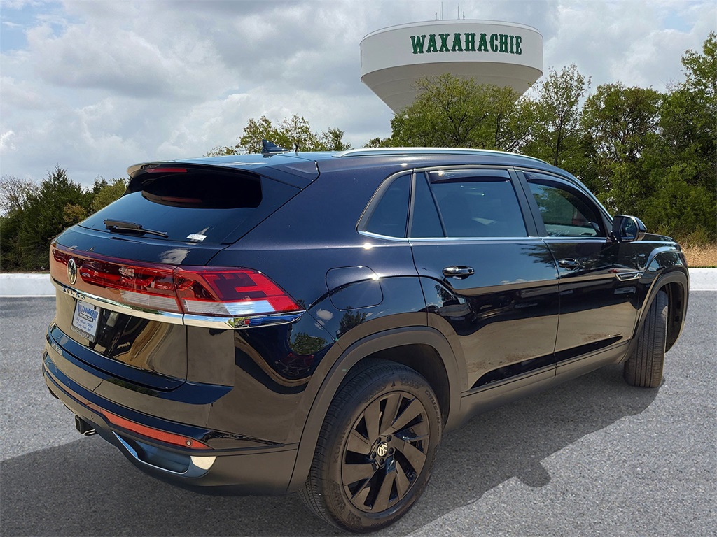 2024 Volkswagen Atlas Cross Sport SE Technology photo 4