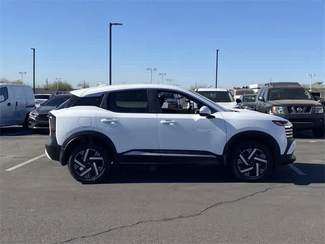 2025 Nissan Kicks SV photo 6