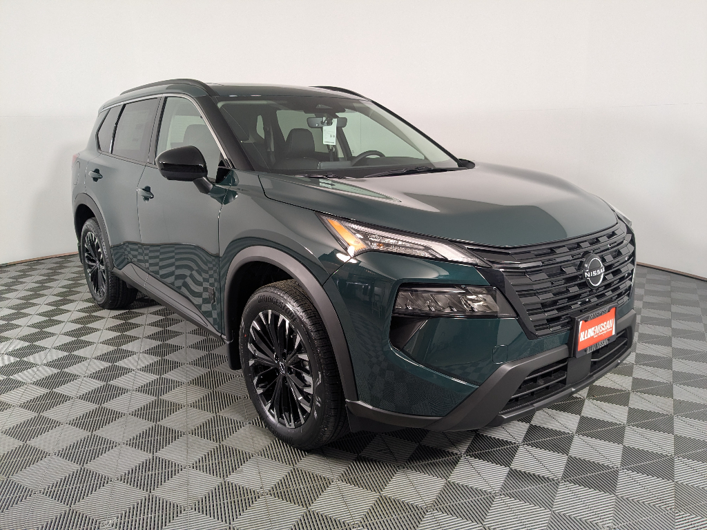 2026 Nissan Rogue Dark Armor's photo