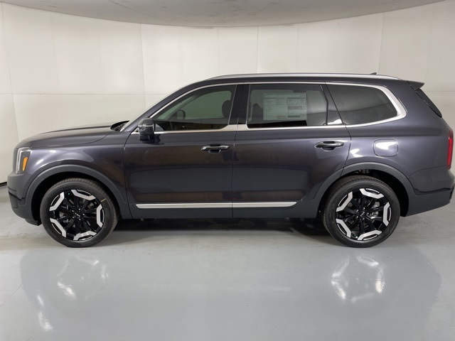 2025 Kia Telluride S photo 2