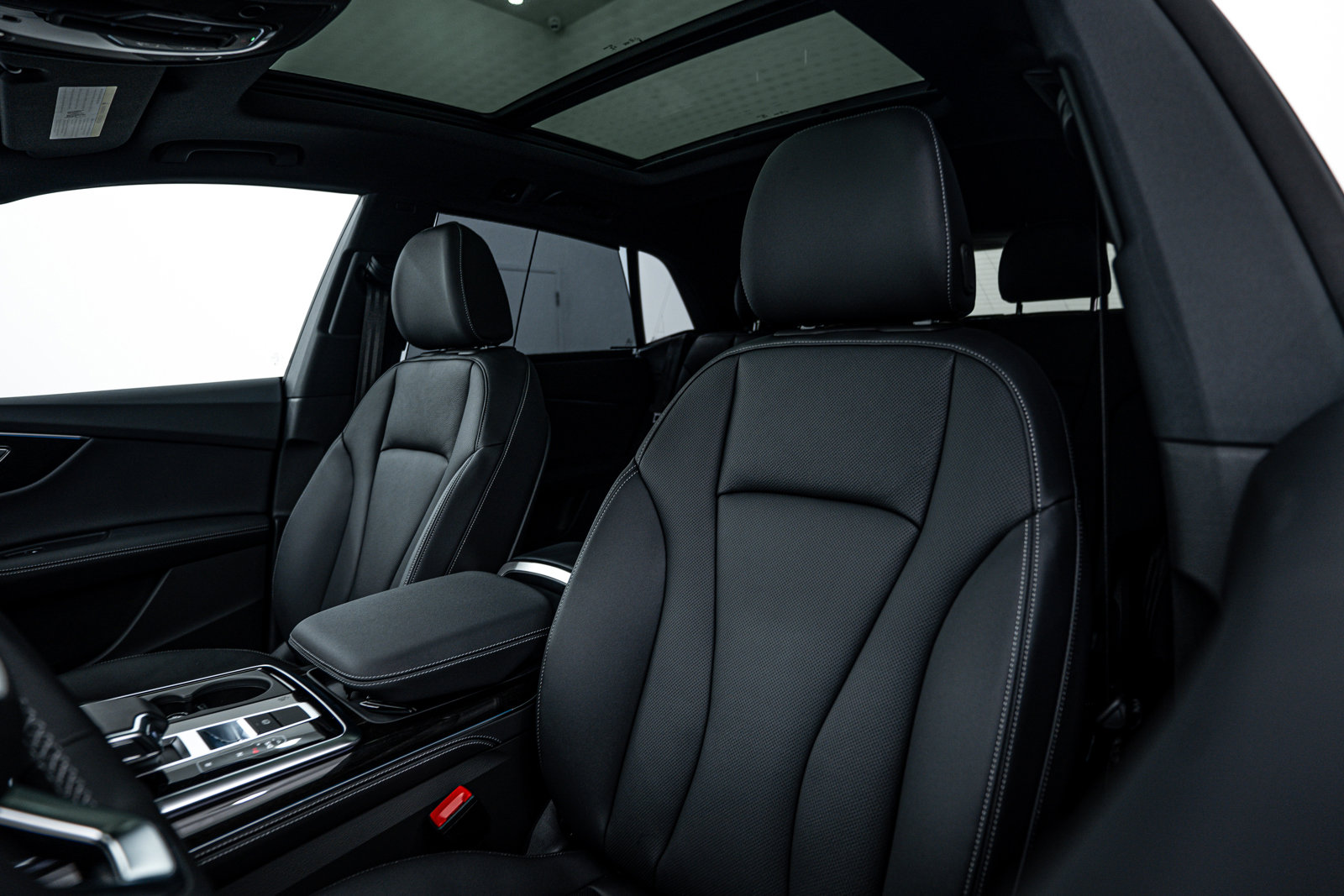 2025 Audi Q8 Premium Plus photo 14